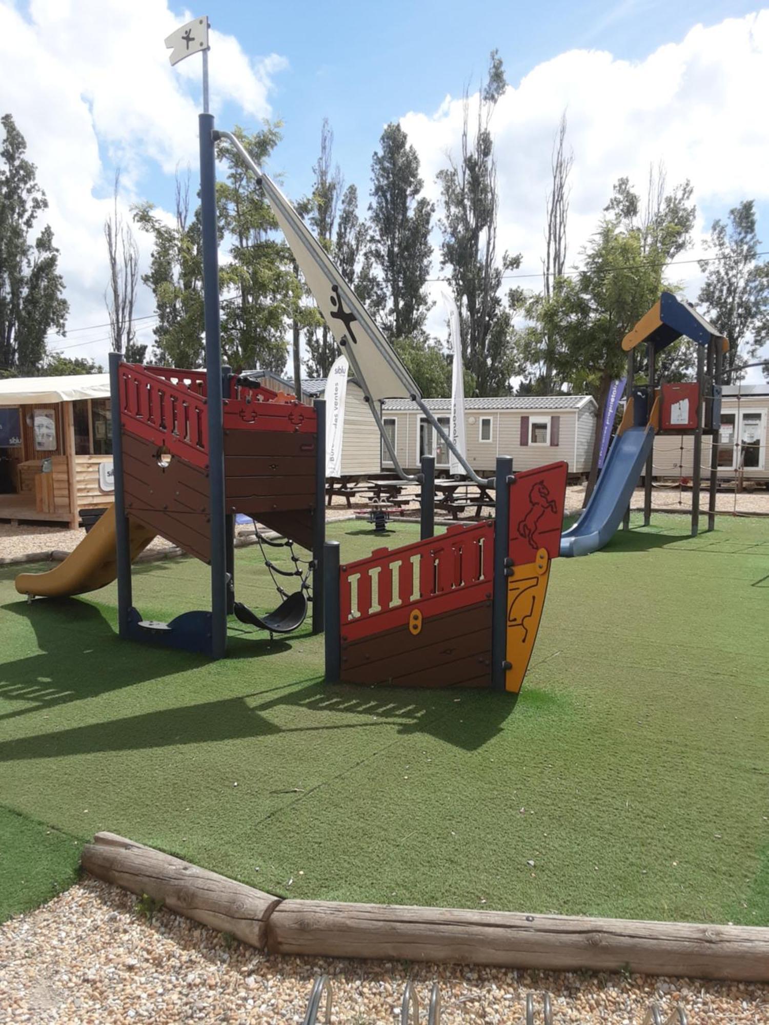 Fabuleux Mobil-Homme 4/6 Personnes Hotel Fréjus Екстериор снимка